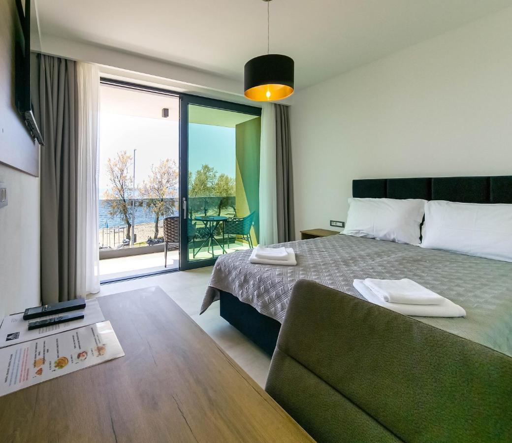 Maresole Beachfront